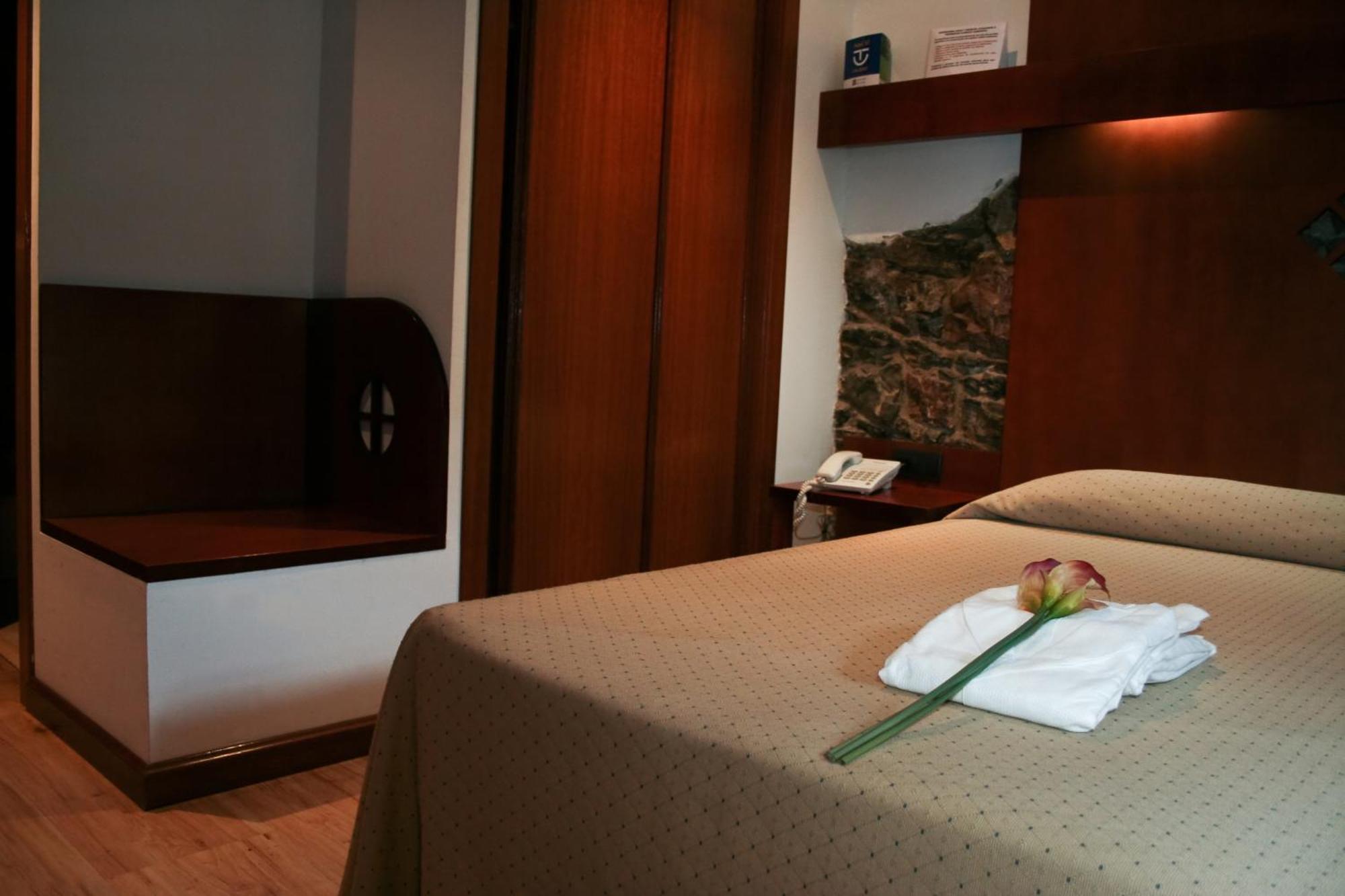 Hotel Torrepalacio Proaza Room photo